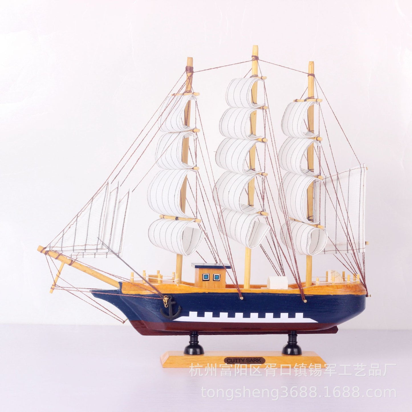 Mediterranean solid wooden sailing ship model ornaments