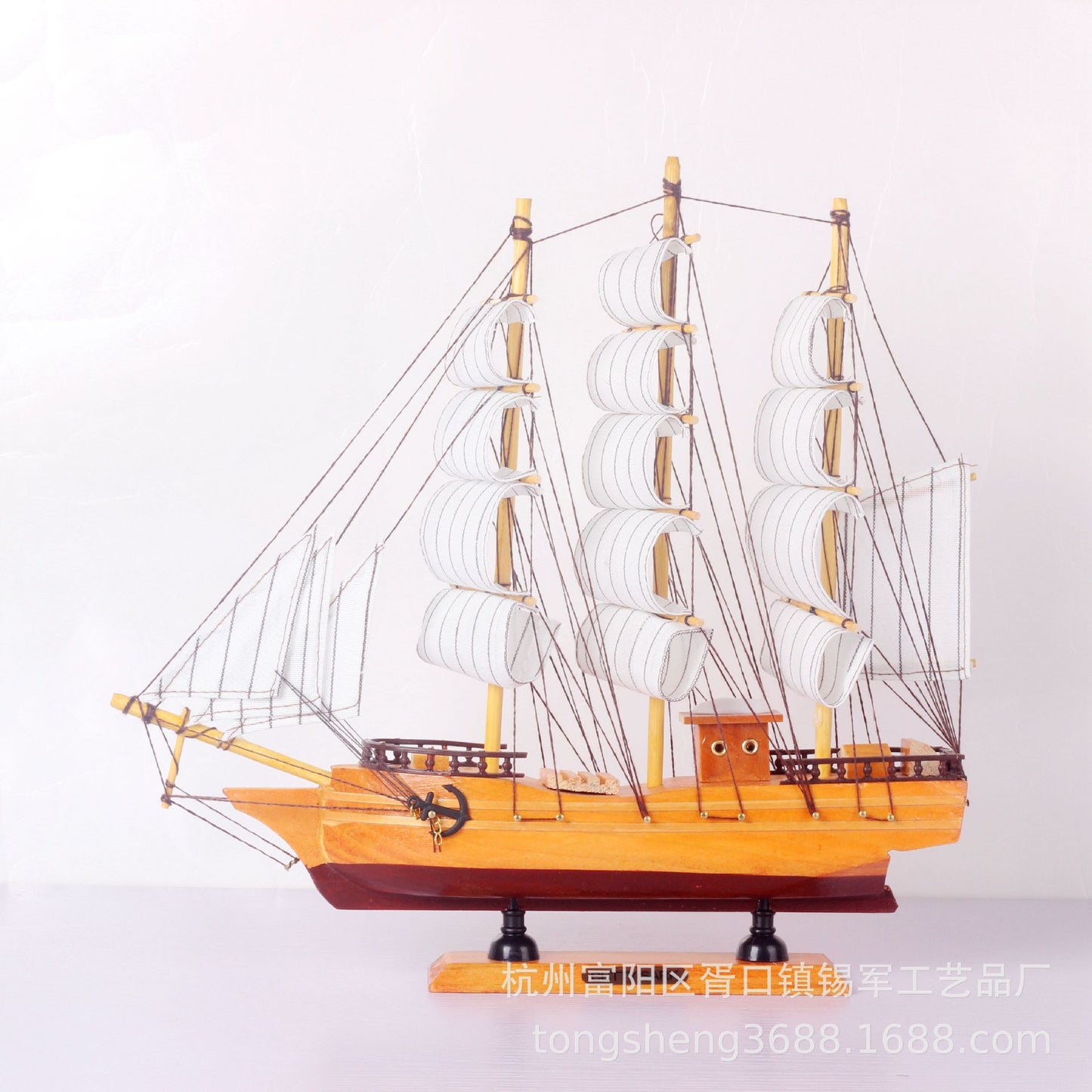 Mediterranean solid wooden sailing ship model ornaments