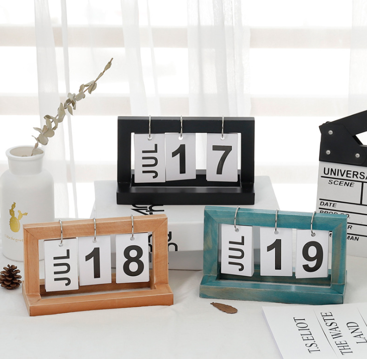 Creative Simple Wooden Page Flip Calendar Desk Calendar